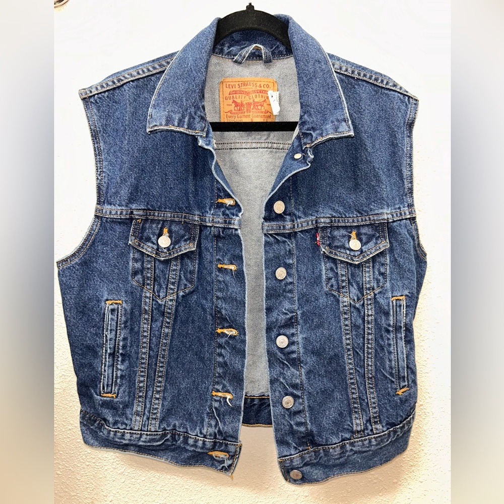 Levi Strauss & Co denim vest size large